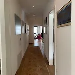 Lovely 2 Bedroom With Free Parking 아파트 안데르나흐