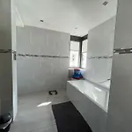 Apartament Lovely 2 Bedroom With Free Parking