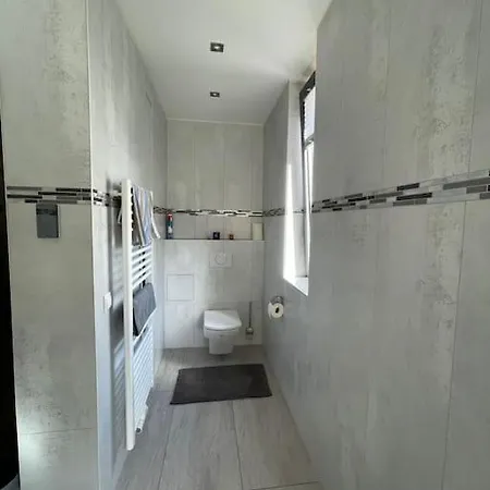 Lovely 2 Bedroom With Free Parking Apartment Andernach