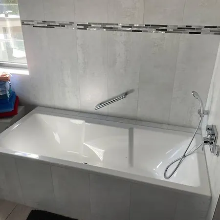 Apartment Lovely 2 Bedroom With Free Parking Andernach