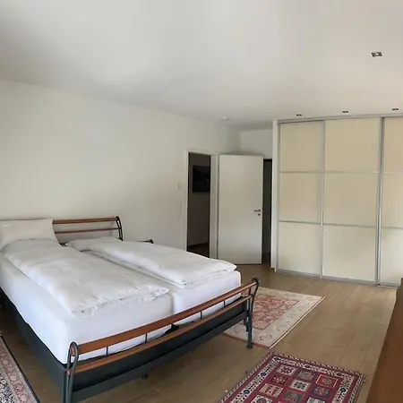 Lovely 2 Bedroom With Free Parking Apartment Andernach
