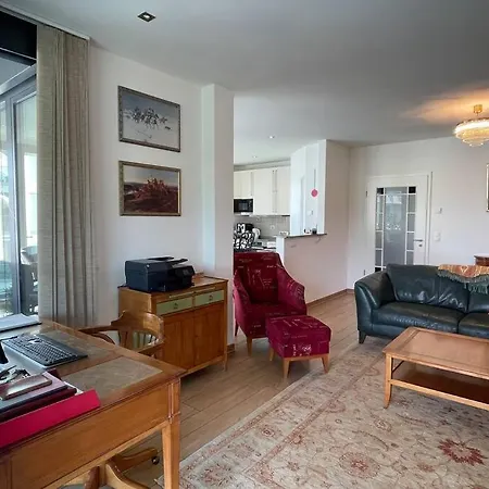 Apartment Lovely 2 Bedroom With Free Parking
