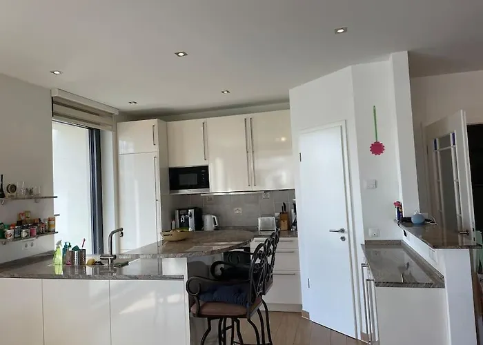 Apartment Lovely 2 Bedroom With Free Parking Andernach